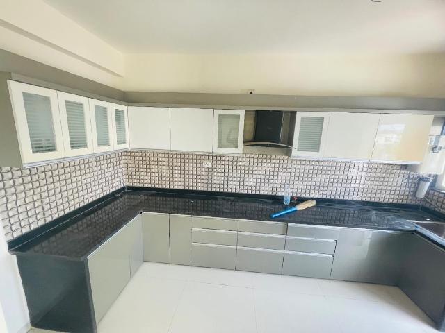 Flat for rent in Madya