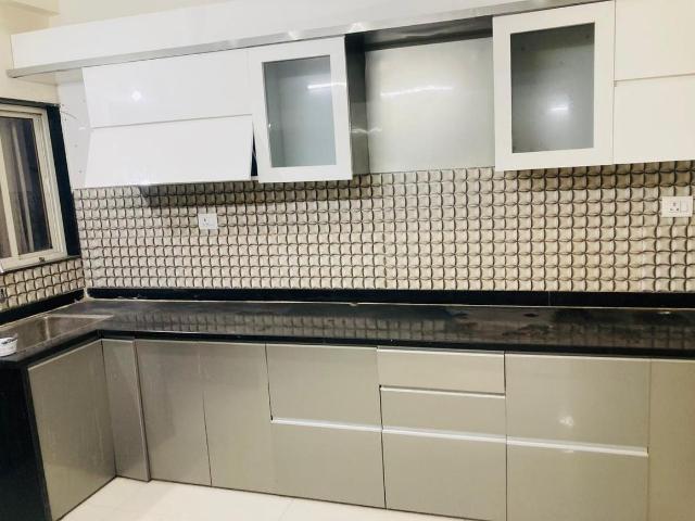 Flat for rent in Madya