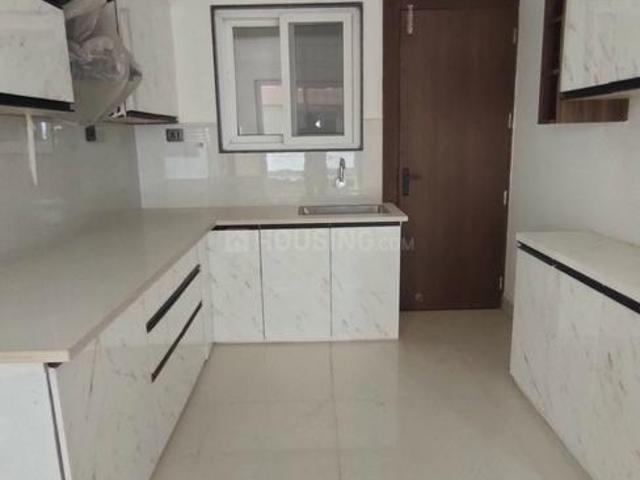 Flat for rent in Madya