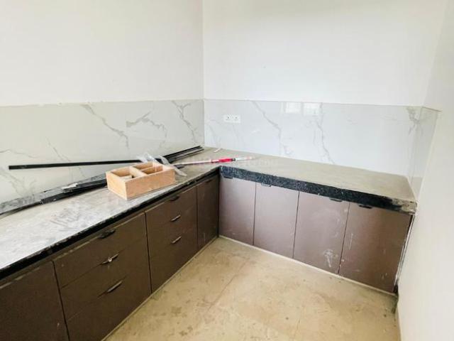 Flat for rent in Madya