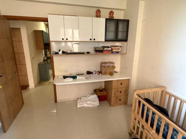 Flat for rent in Ahmedabad, Gujarat