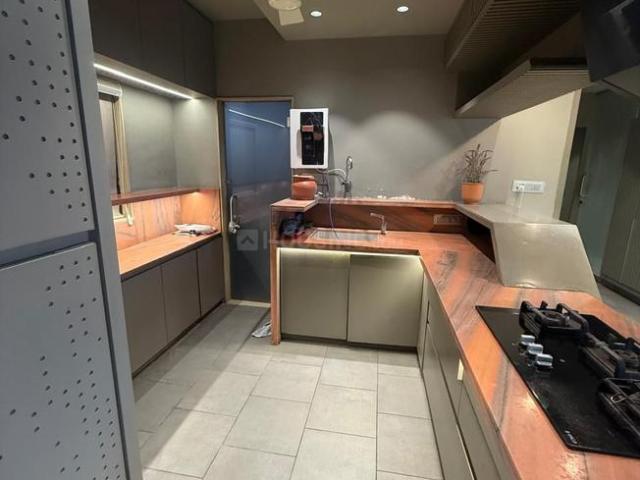 Flat for rent in Tilakwada, Gujarat