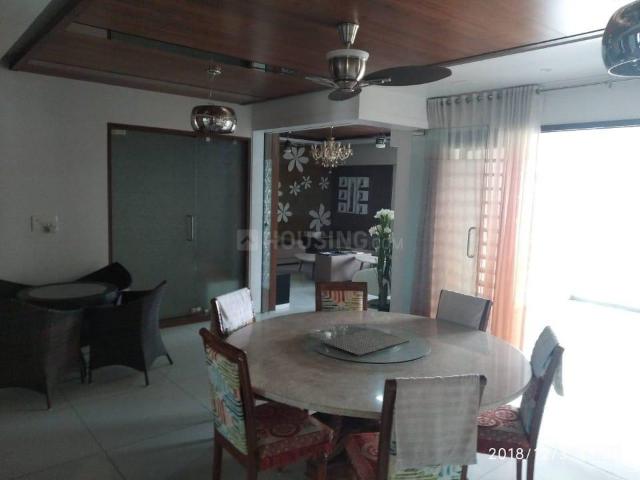 Flat for rent in Tilakwada, Gujarat