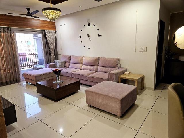 Flat for rent in Tilakwada, Gujarat