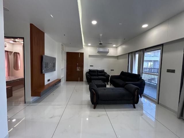 Flat for rent in Tilakwada, Gujarat