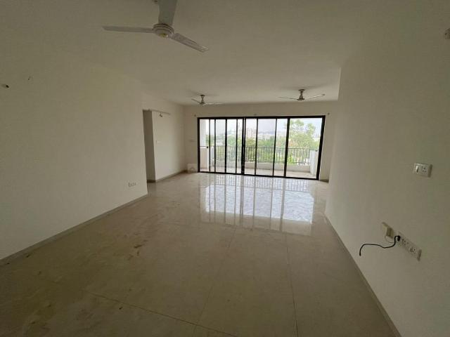 Flat for rent in Madya