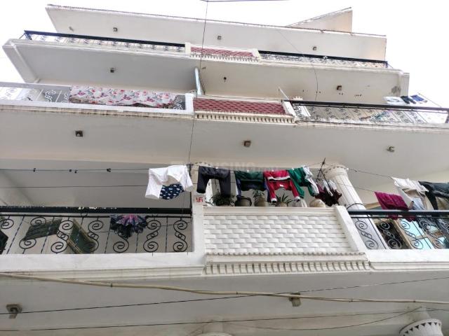 Flat for sale in South West Delhi, Deri
