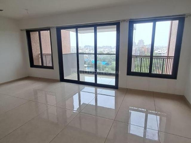 Flat for sale in Vastrapur, Ahmedabad