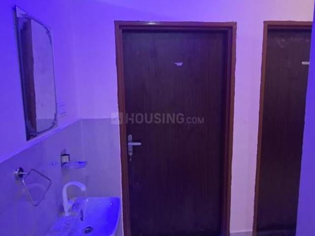 Flat for rent in Auraiya