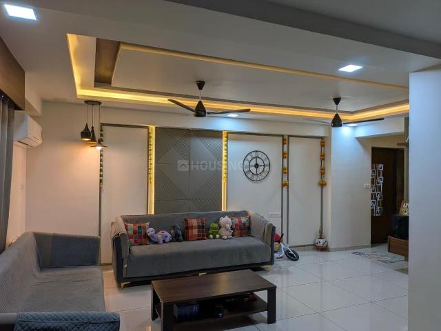 Flat for rent in Vadodara, Gujarat