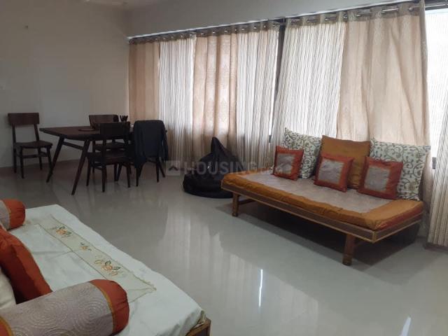 Flat for rent in Tragad, Ahmedabad