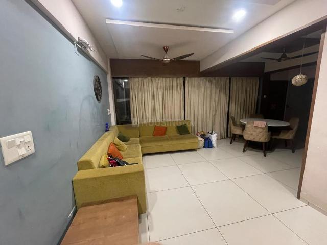 Flat for rent in Tragad, Ahmedabad