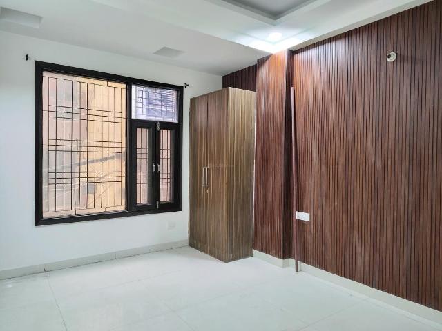 Flat for rent in South Delhi, Deri