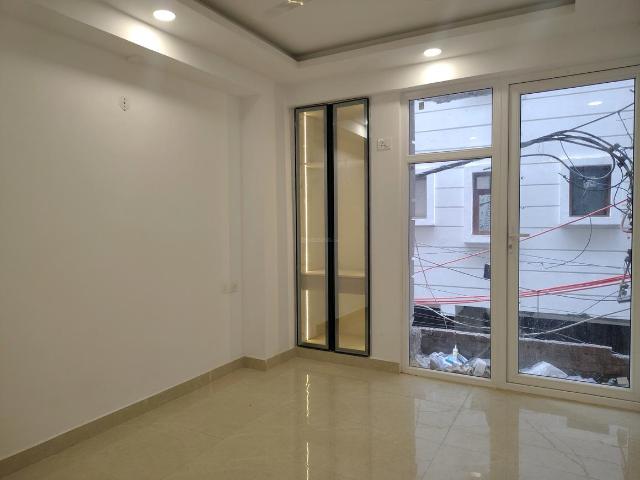 Flat for rent in South Delhi, Deri