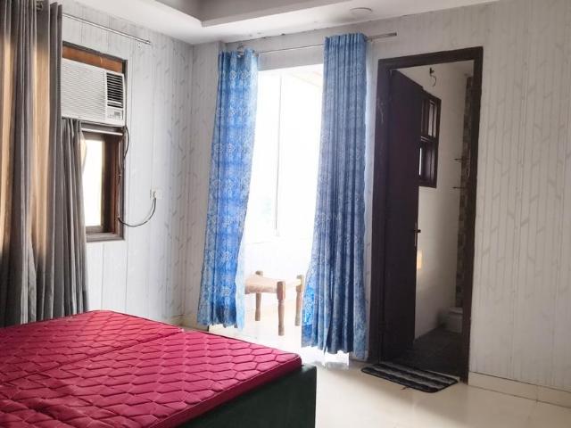 Flat for rent in Chhattarpur, Delhi