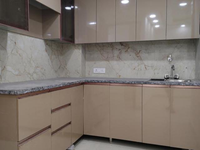 Flat for rent in South Delhi, Deri