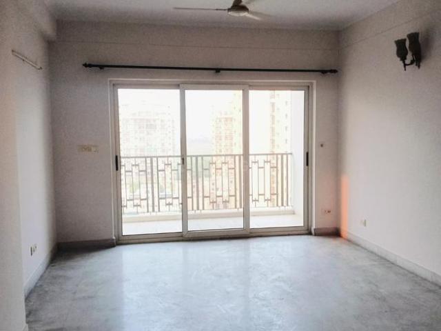 Flat for rent in Noida