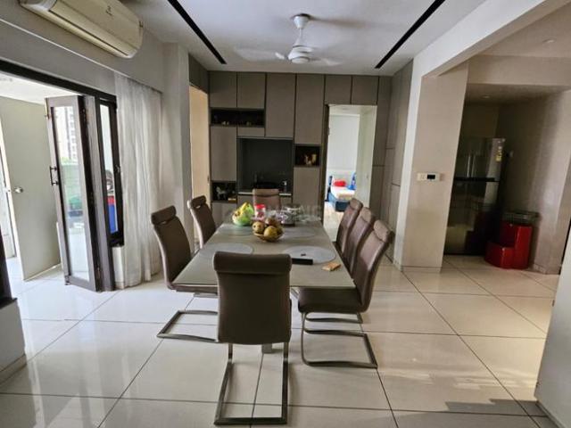 Flat for sale in Surat, Gujarat