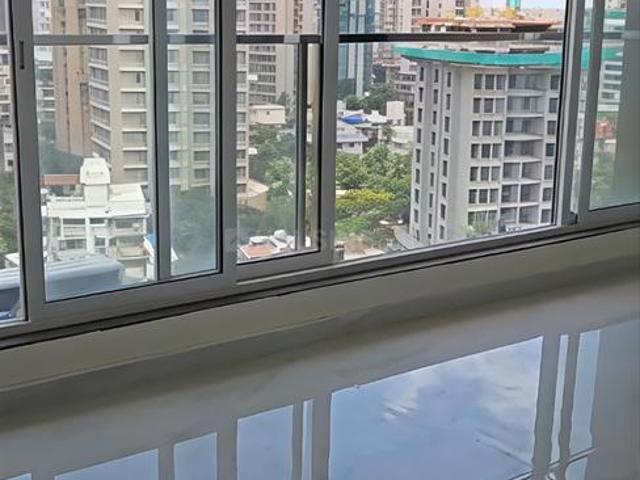 Flat for rent in Parel, Mumbai City District