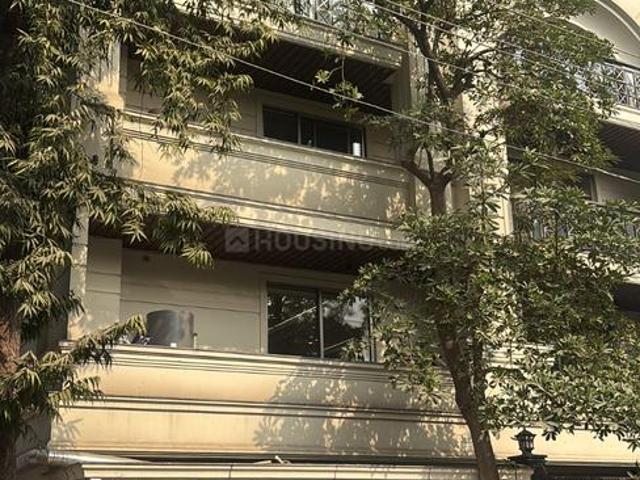 Flat for rent in Deri