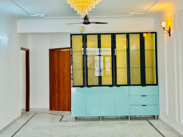 Flat for sale in Zirakpur, Punjab