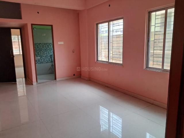Flat for sale in Dhakuria, Kolkata