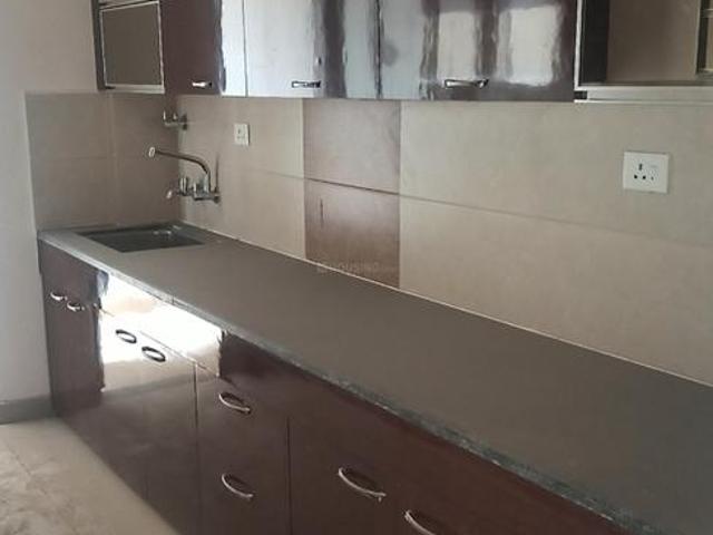 Flat for rent in Madya