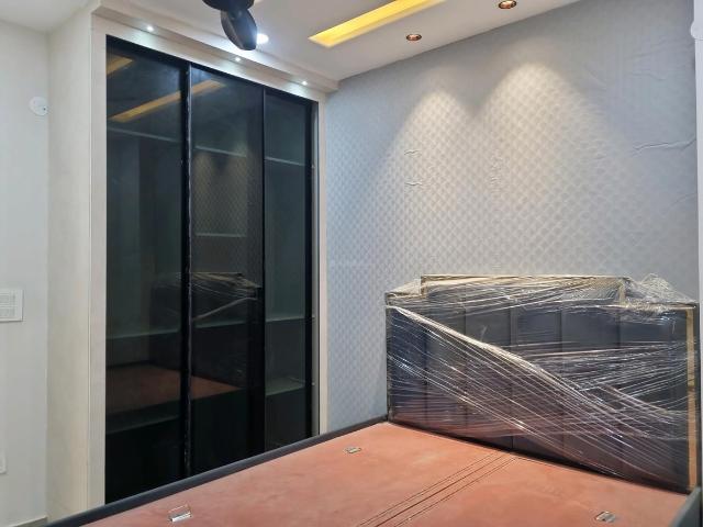 Flat for rent in Nawada, Delhi