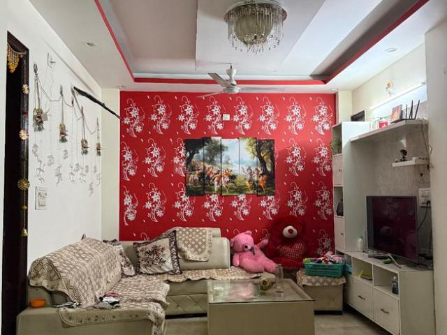Flat for sale in West Delhi, Deri