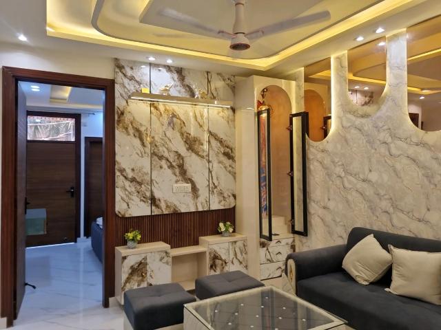 Flat for sale in West Delhi, Deri