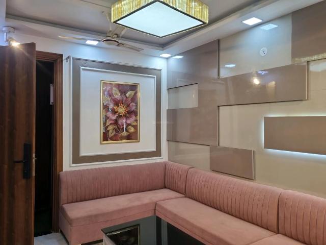 Flat for sale in West Delhi, Deri
