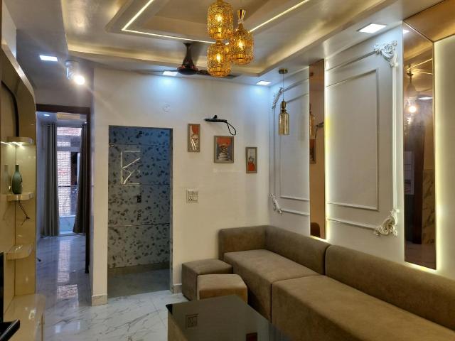 Flat for sale in West Delhi, Deri