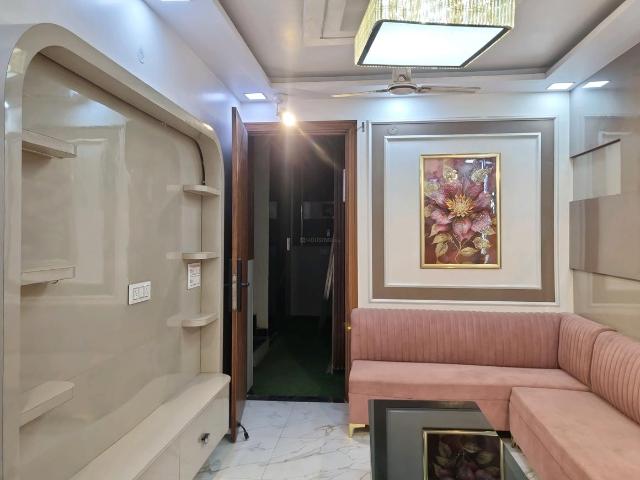 Flat for sale in West Delhi, Deri