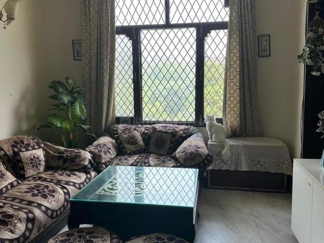 Flat for rent in Deri
