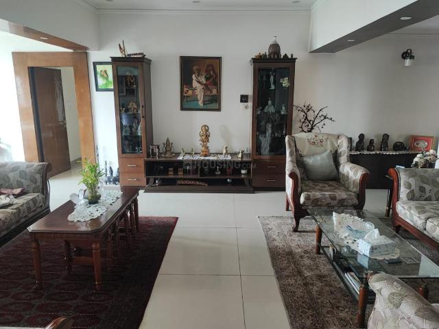 Flat for rent in Ho Chi Minh Sarani, Kolkata