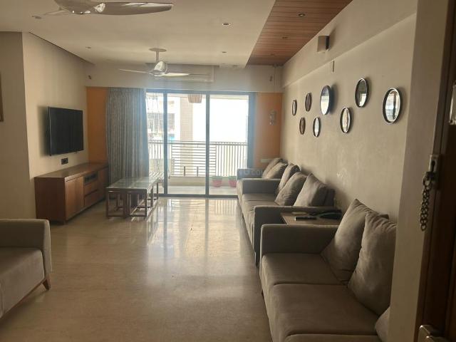 Flat for rent in Ambawadi, Navrangpura