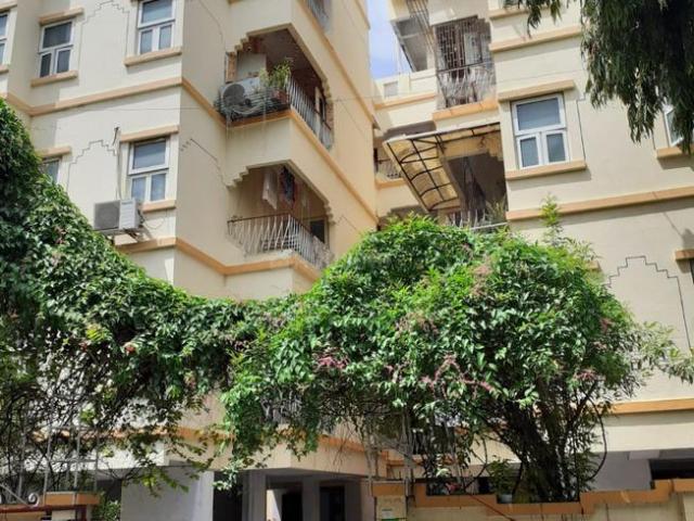 Flat for sale in Navrangpura - Ahmedabad, Gujarat
