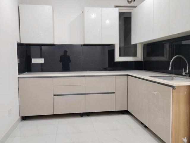 Flat for rent in South Delhi, Deri