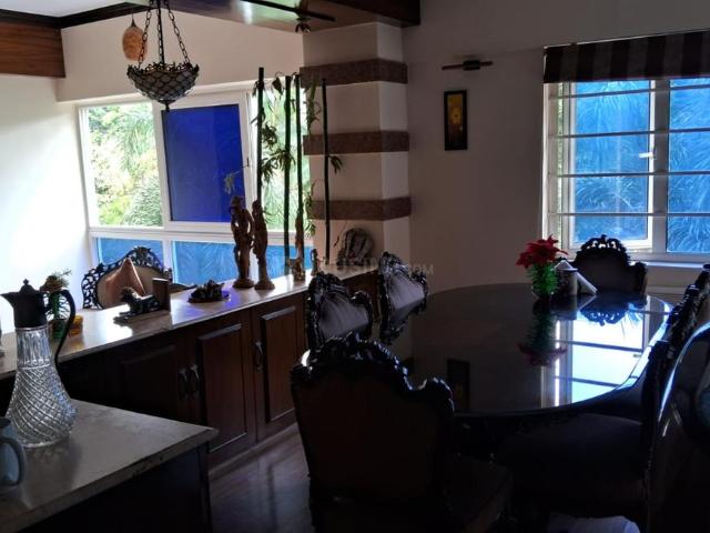 Flat for sale in Dhakuria, Kolkata