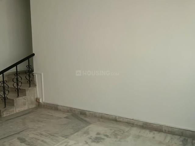 Flat for sale in Dhakuria, Kolkata