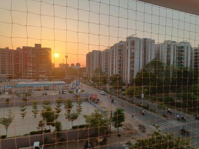 Flat for rent in Gota, Gujarat