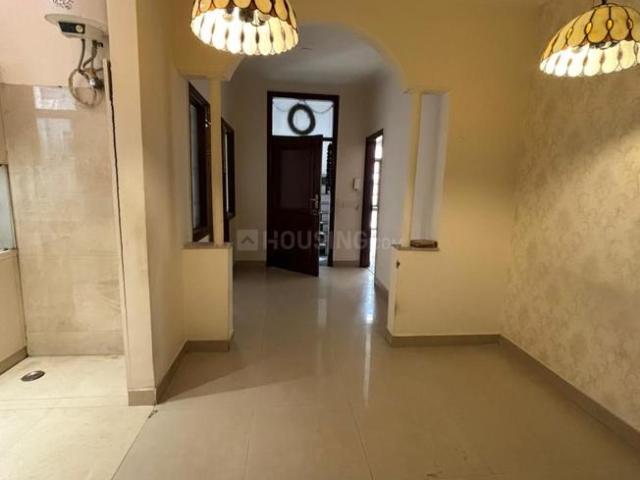 Flat for rent in Deri