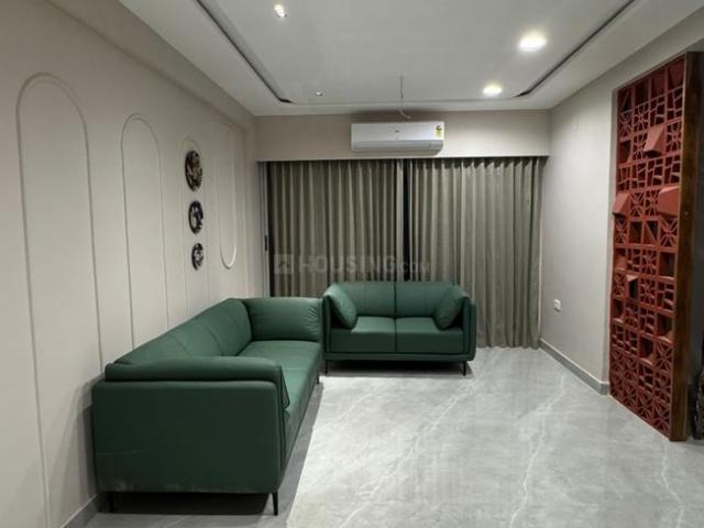Flat for rent in Bodakdev, Ahmedabad