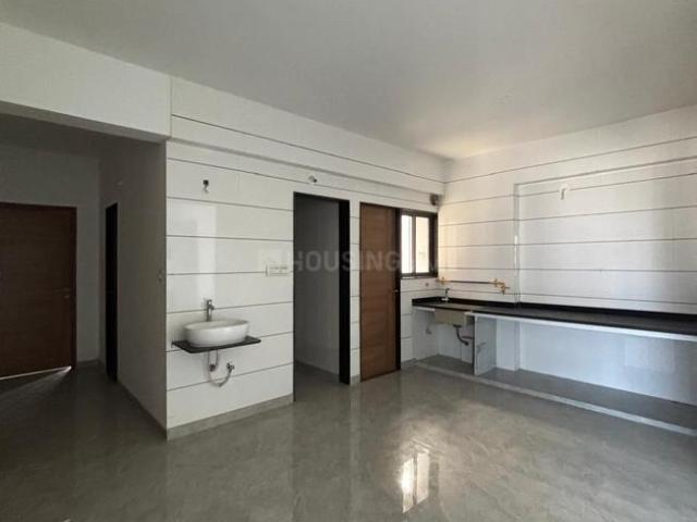 Flat for rent in Nava Naroda, Hanspura