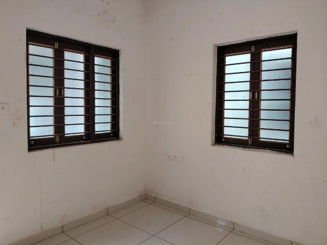 Flat for sale in Nava Naroda, Hanspura