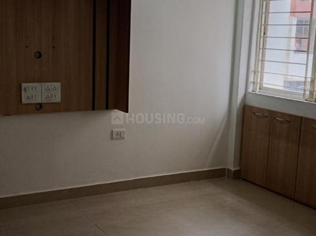 Flat for rent in Madya