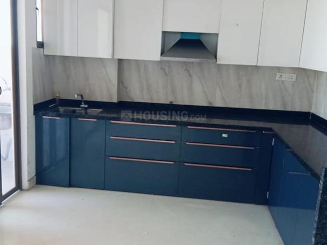 Flat for rent in Madya