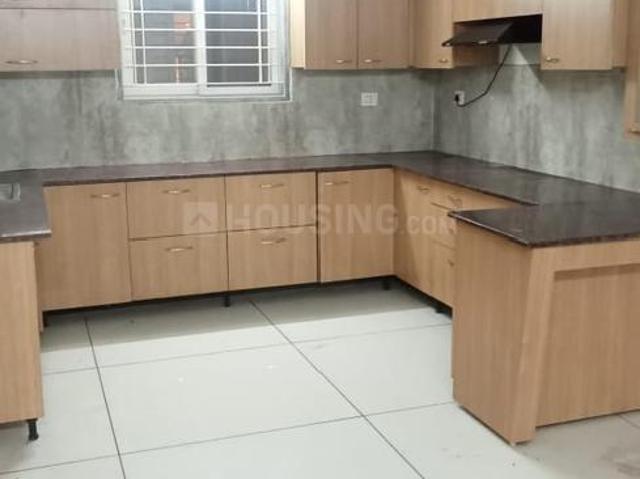 Flat for rent in Madya