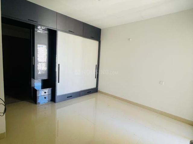 Flat for rent in Madya