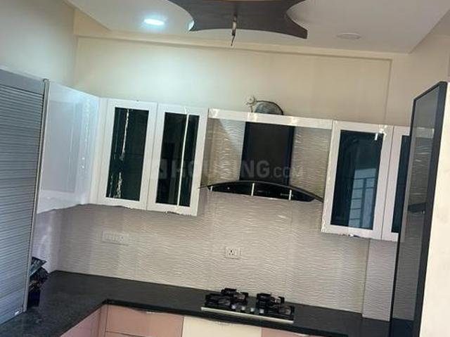 Flat for rent in Madya